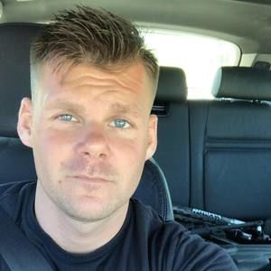 Meet your Posher, Derek